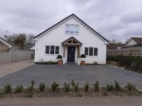 HAYLE modern detached house near beaches Cornwall